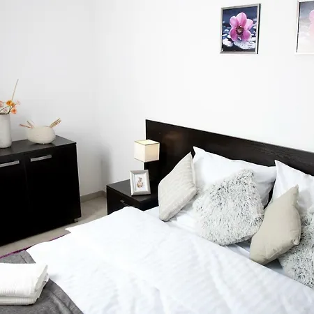 Apartament Ikar Z Ogródkiem, Blisko Morza